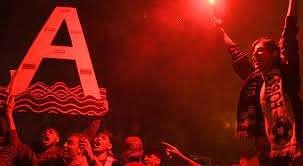 Cava de' Tirreni, aggredito a 12 anni perché aveva la maglia della Salernitana
