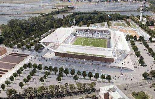 Nuovo stadio della Casertana. Si va avanti.
