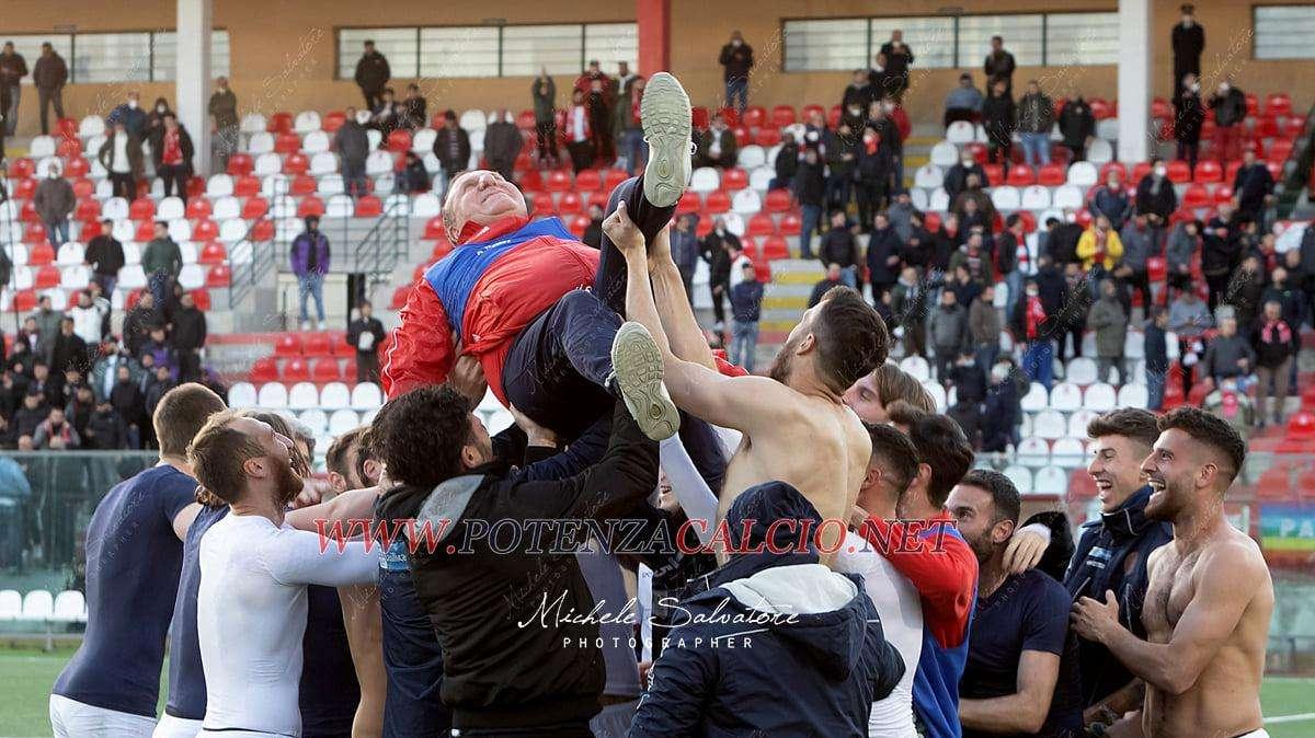 Per mister Pasquale Arleo hip-hip-hurra!