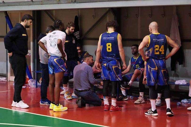 Basket C Silver - fase promozione. L'Academy Potenza passa anche a Napoli