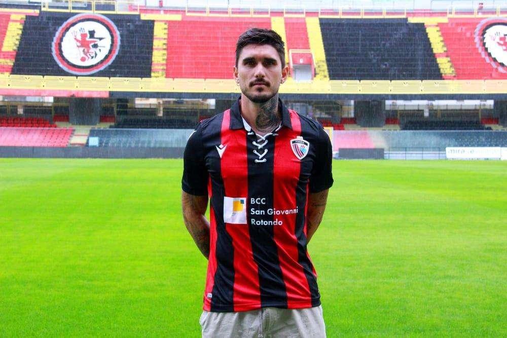 Un ex attaccante di Foggia e Livorno è tra i protagonisti della nuova edizione di "Temptation Island"