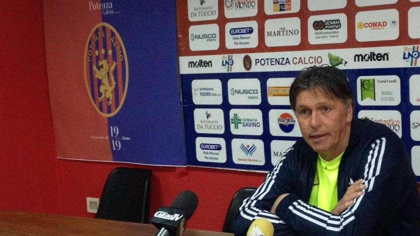 Ragno: "Potenza campo difficile. Rammarico per i tre legni colti".