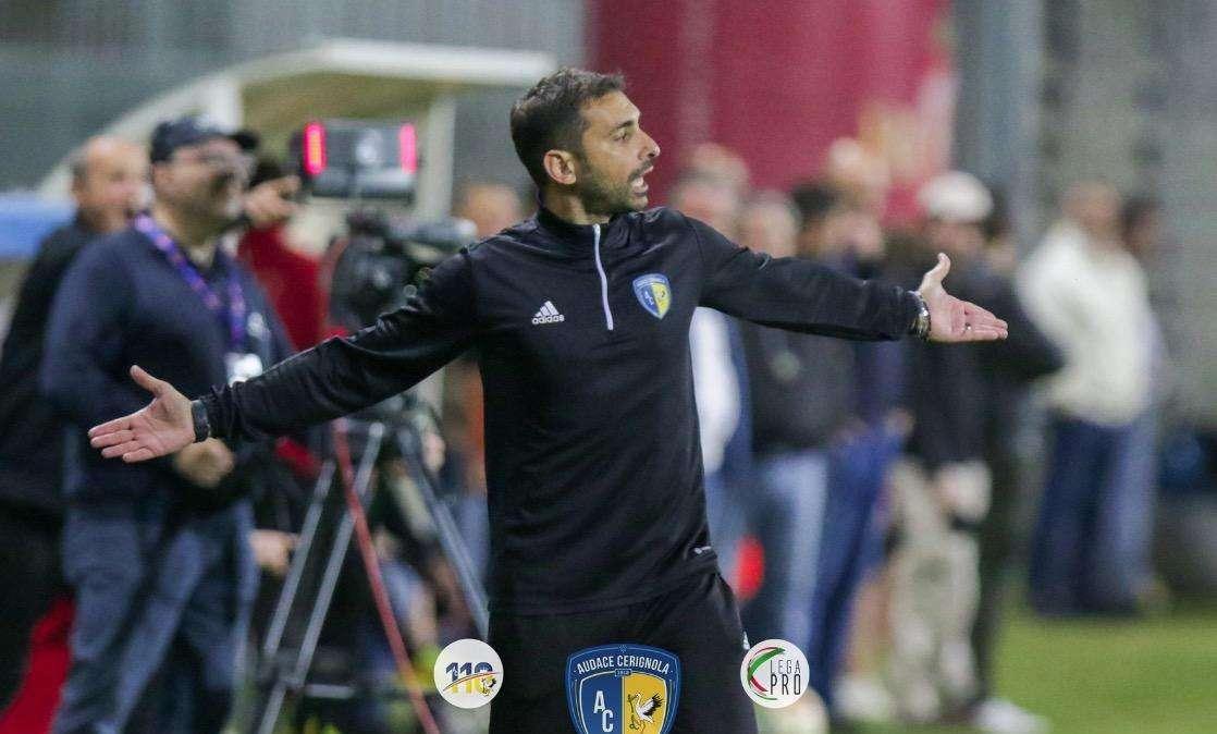 Voci di separazione tra mister Pazienza e il Cerignola, Crotone e Benevento in pole position