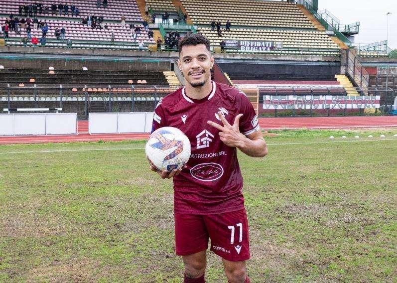 Due ex calciatori del Potenza giocano insieme ad Acireale in Serie D nel Girone I