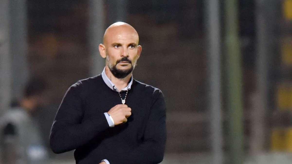 L'ex allenatore del Picerno Ginestra piace in Serie D