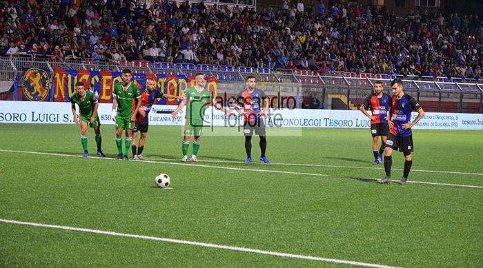Il penalty di Longo