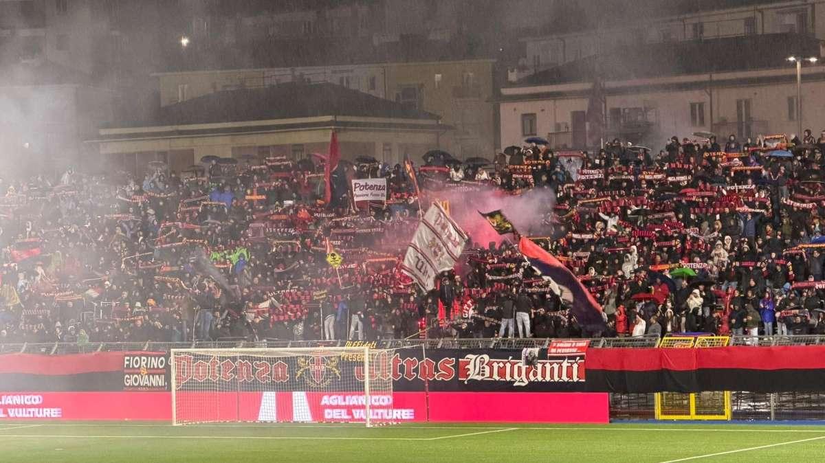 Potenza-Campobasso, niente sold-out al "Viviani": ecco spettatori e incasso