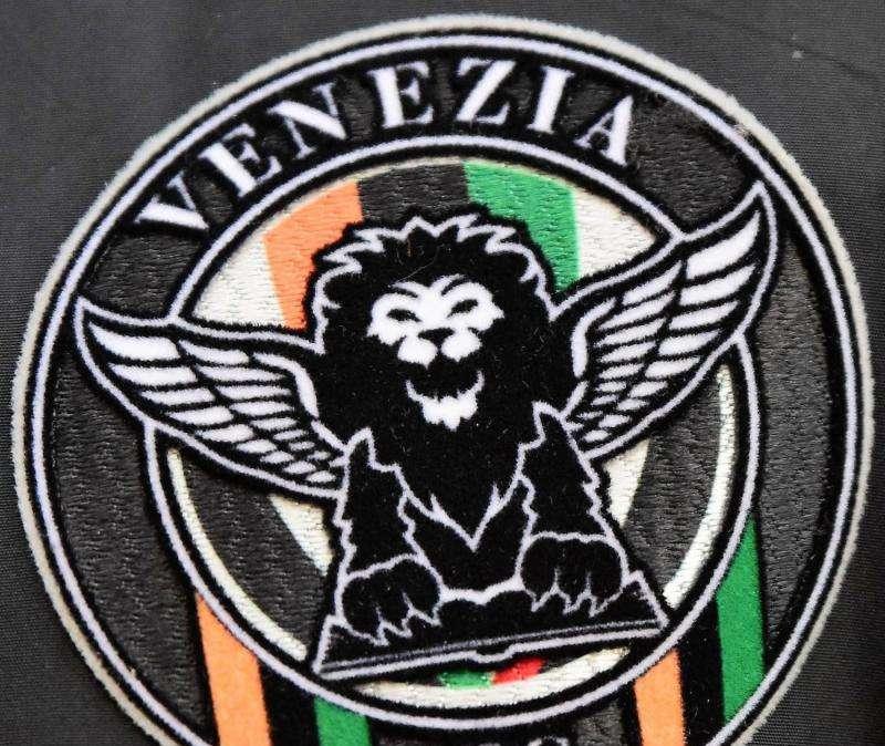 Anche a Venezia si è accesa una diatriba sull'anno di "nascita" dei lagunari...