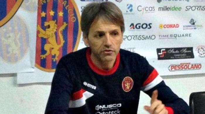 Per Agovino arriva la panchina della Sarnese
