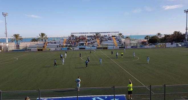 Nel posticipo è il Manfredonia a battere il Bisceglie nel derby pugliese...