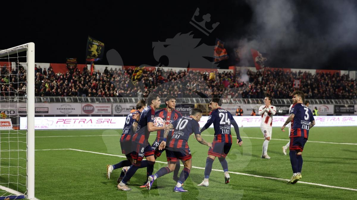 Altamura-Potenza 2-2, cosa dicono i numeri: più possesso rossoblù, più conclusioni pugliesi