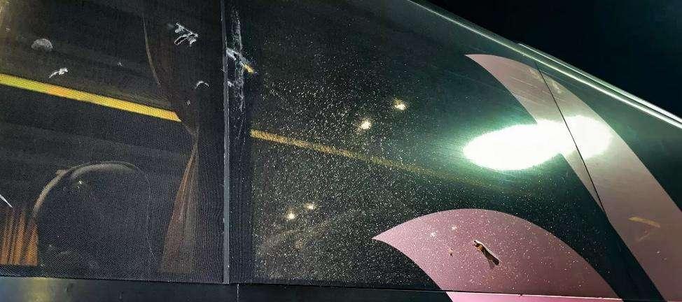 Attacco vandalico al pullman del Palermo a Catanzaro