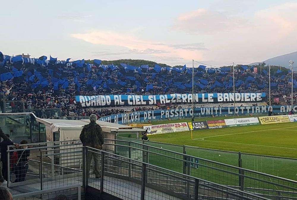 Pisa: tifo, calore e blasone. Il calcio nella Repubblica Marinara...