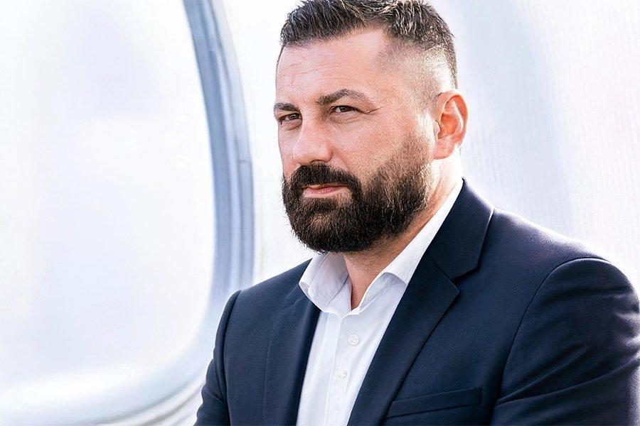 Un ex difensore del Potenza nell'area tecnica dell'Ascoli in Serie B
