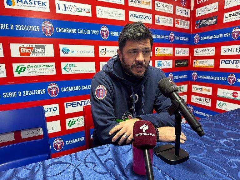 Casarano, il tecnico Di Bari alza la voce: "Cinque sconfitte di fila sono tante, ma non accetto polemiche inutili"