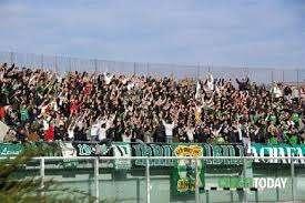 I tifosi del Chieti "entrano" nella conferenza stampa di presentazione del nuovo staff societario...