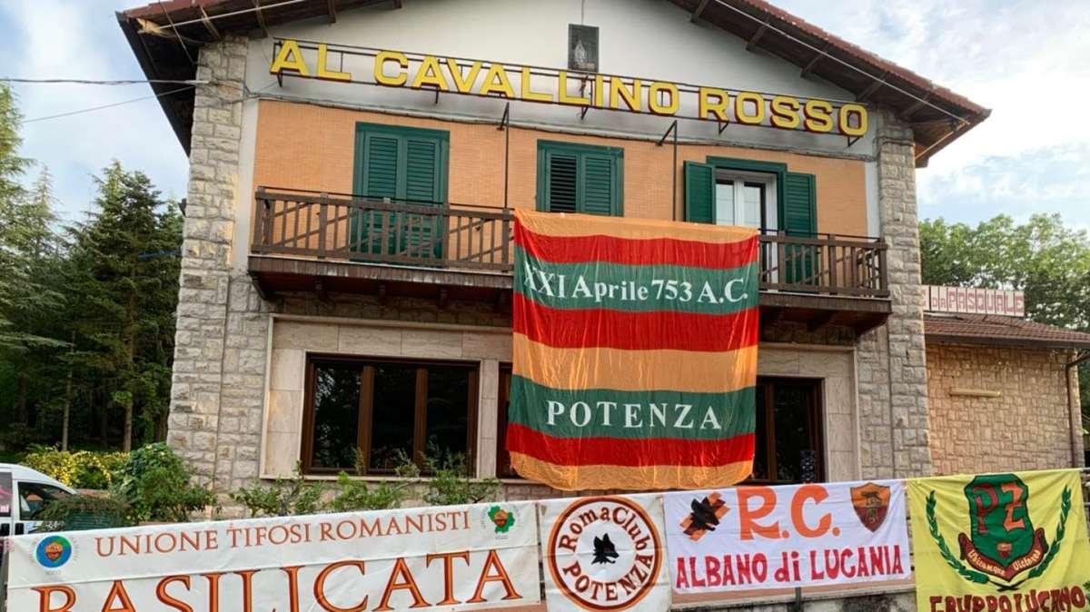 Roma, dopo 12 anni una squadra italiana vince una coppa europea
