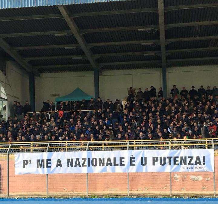 Uno striscione molto eloquente...