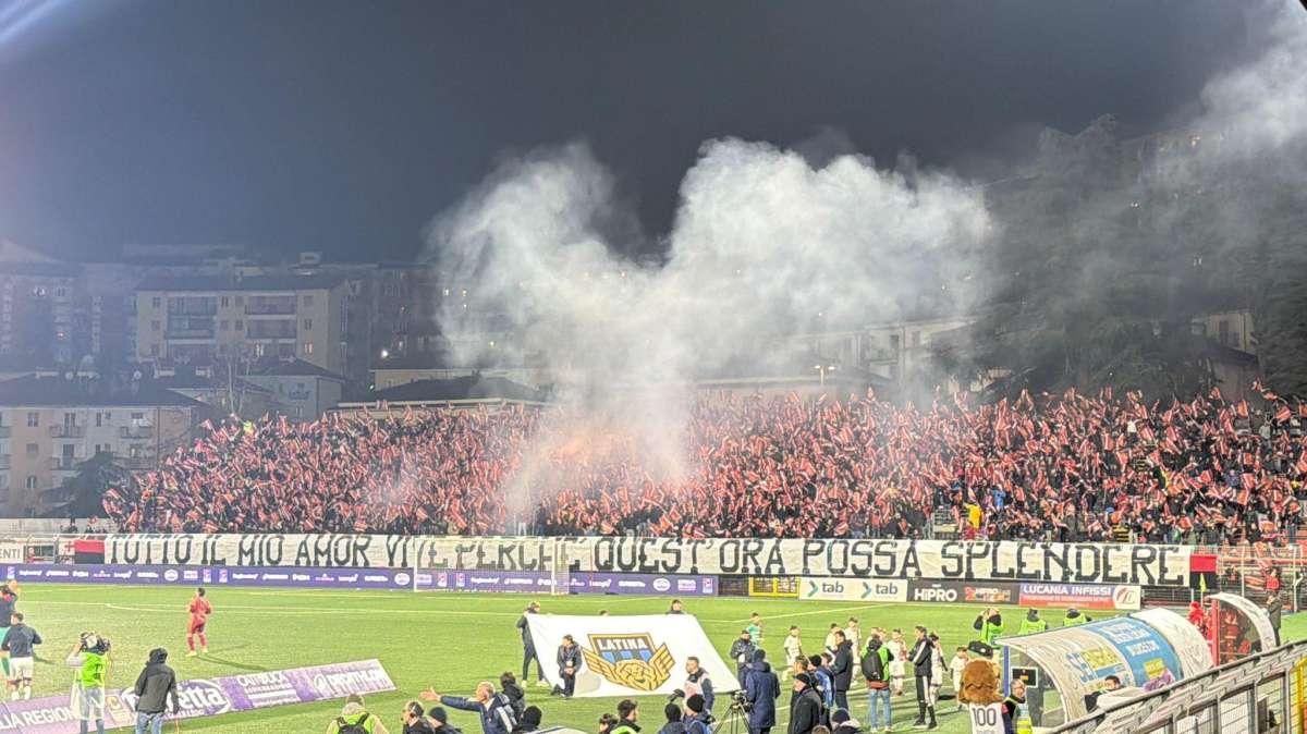 POTENZA-LATINA 3-1: notte magica al “Viviani”, i rossoblù con una grande prova conquistano la gara di andata!