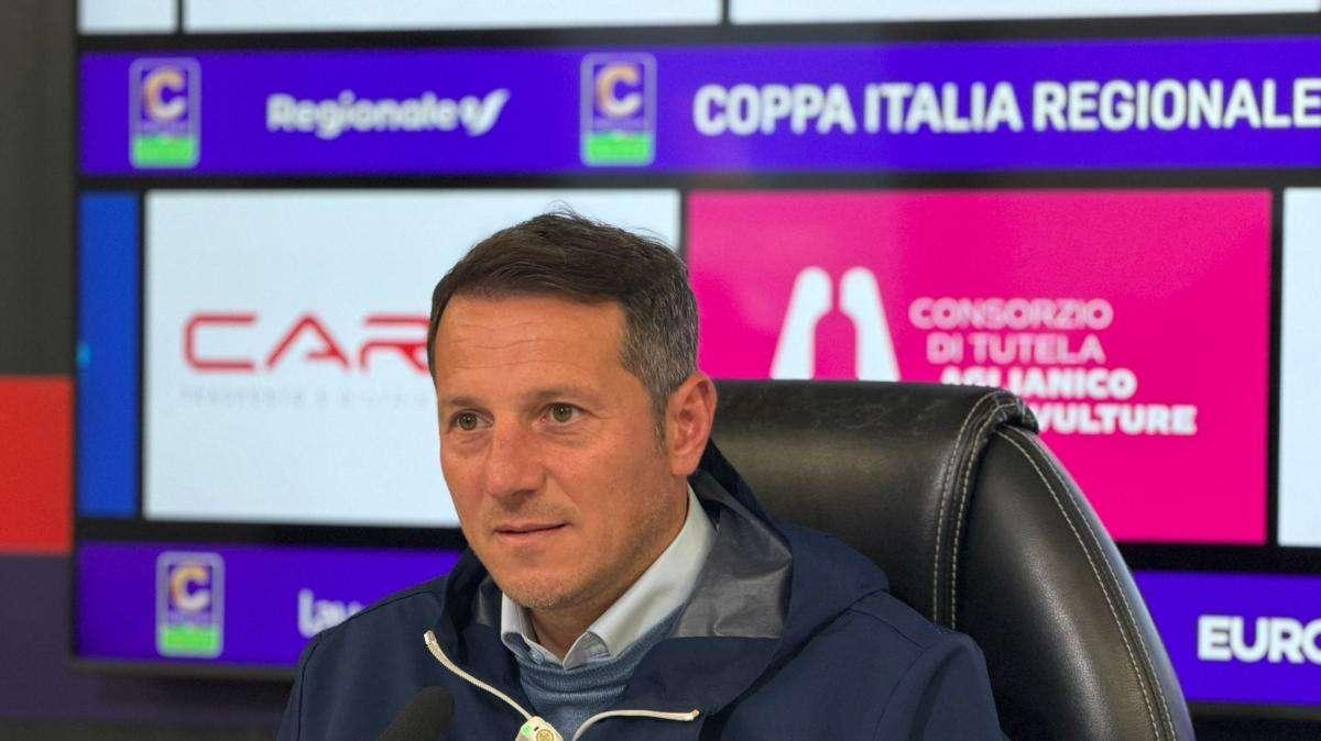 Giudice Sportivo, mister De Giorgio non sarà in panchina nella finale di ritorno del "Francioni"