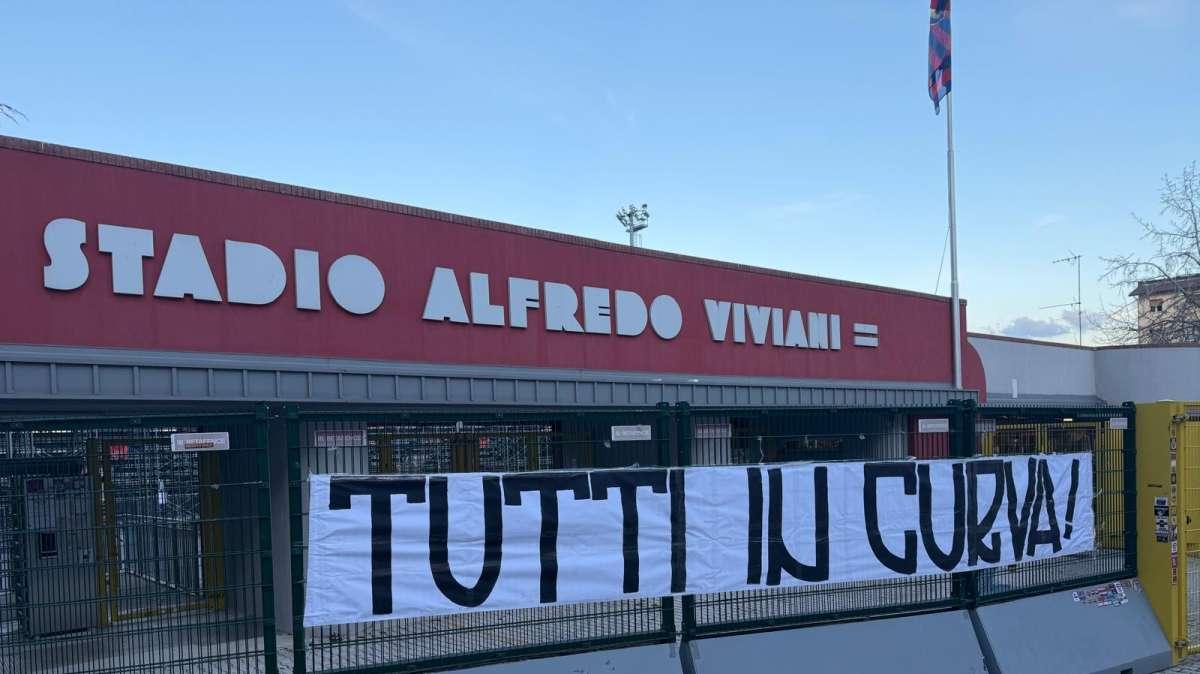 TUTTI IN CURVA!