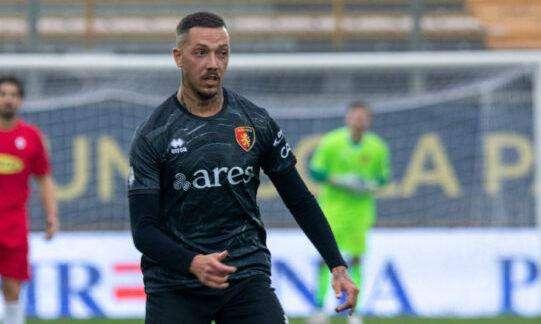 L'ex Potenza Emmausso ha esordito con la maglia del Picerno