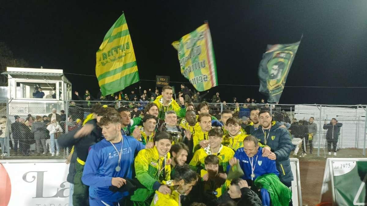 Clamoroso ad Avigliano! Il Melfi vince la Coppa Italia Promozione ma per alzare il trofeo i federiciani hanno dovuto attendere... ecco perchè