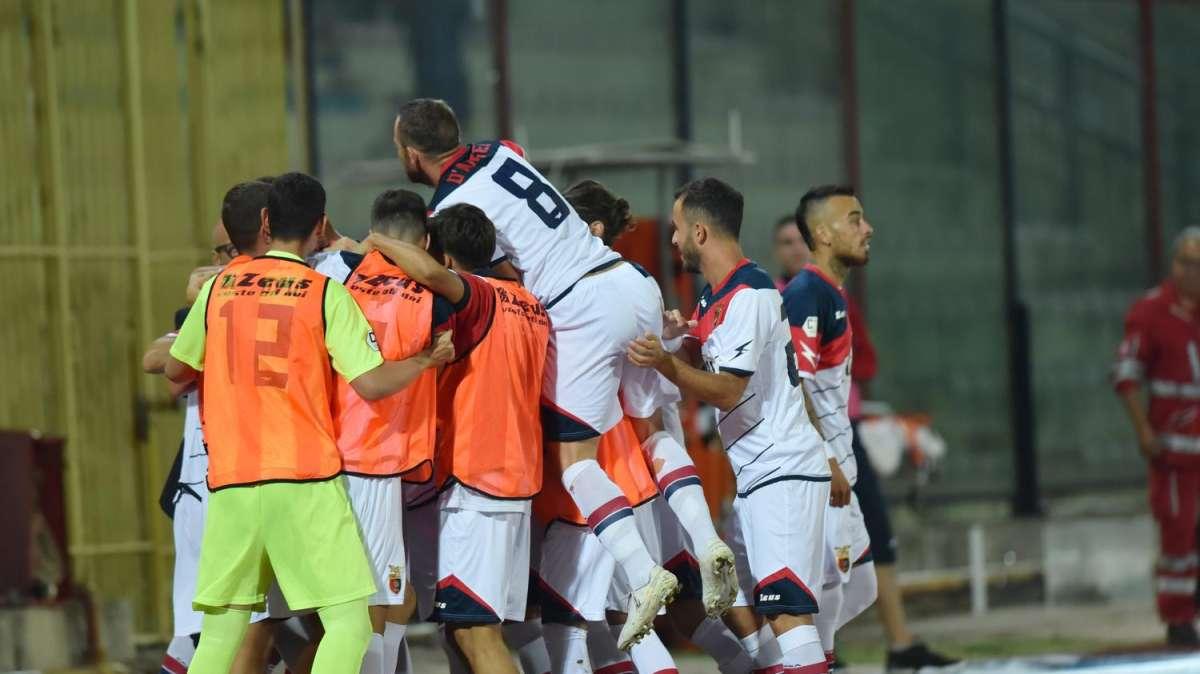 Incredibile al “PINTO”. Iniziata Casertana-Viterbese. Falchetti in 9, nel frattempo l’Asl aspetta i tamponi