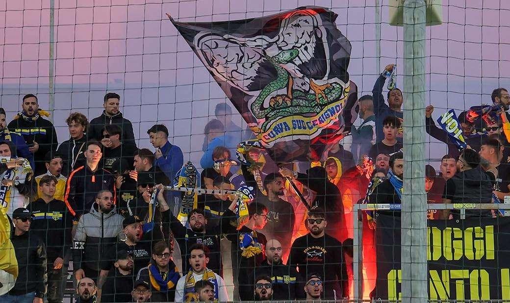 A Cerignola sale la febbre da big match, sabato 700 tifosi gialloblù saranno presenti a Benevento