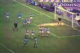 ACCADDE OGGI il 3 novembre 1985, Maradona e la punizione che sfidò la fisica