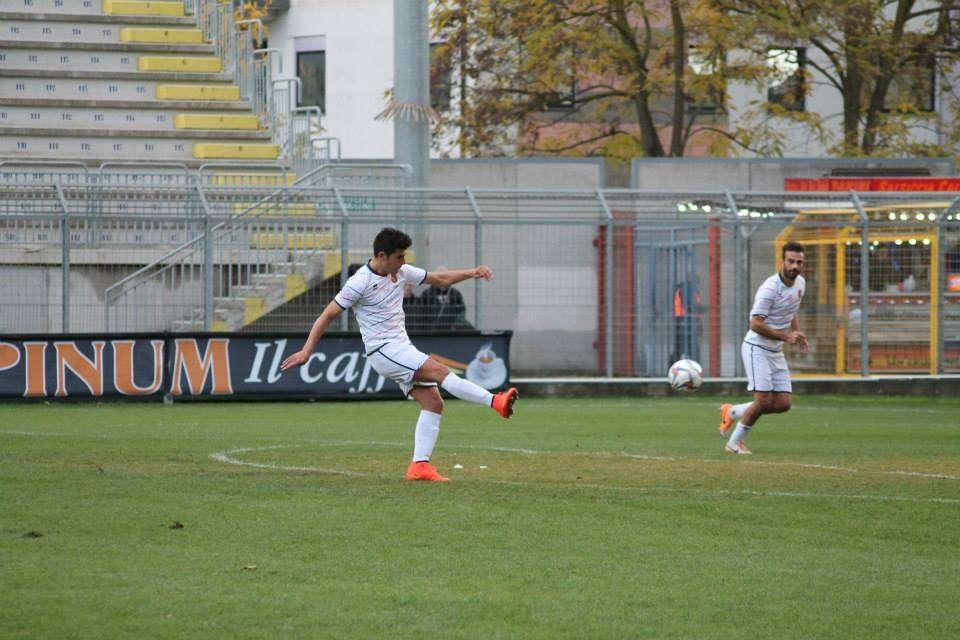 LIVE - GROTTAGLIE vs POTENZA: 2' Una zampata di Palumbo porta in vantaggio il Potenza.