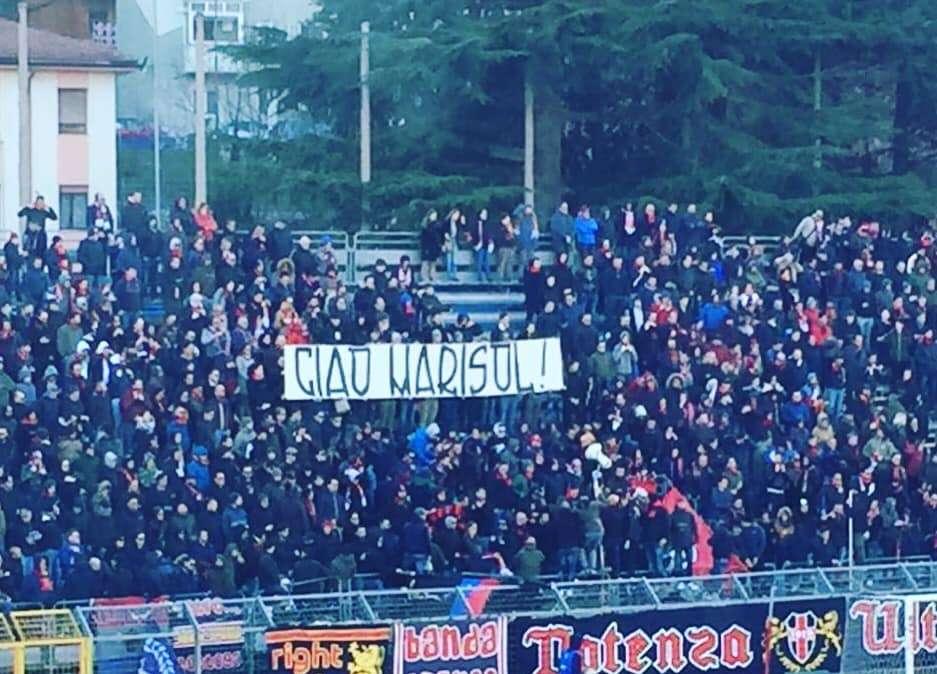 Un minuto di silenzio di grande emozione...