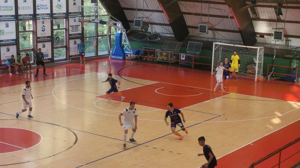 Calcio a 5. Il Potenza pareggia una partita vietata ai deboli di cuore