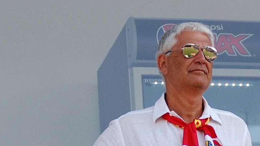 Mercato : Il Catanzaro rivede il progetto tecnico, parte la caccia al mister