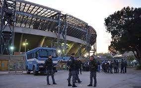 Napoli-Manchester City... tifosi inglesi aggrediti sul lungomare, quattro feriti...