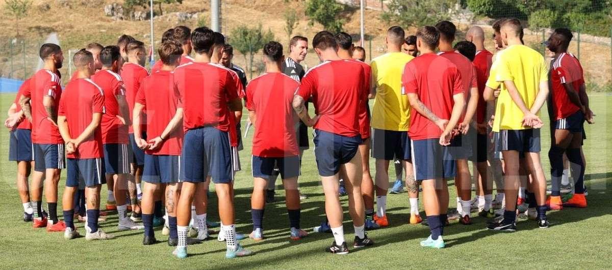 Potenza, il ritiro a Viggiano inizia con la presenza dei tifosi. Varrà: "Dal mercato serviranno almeno 4 pedine"