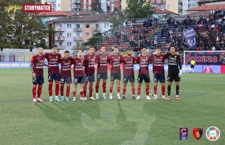 Potenza, mister De Giorgio: "Brutta mazzata ma abbiamo la fortuna di poter giocare tra qualche giorno"