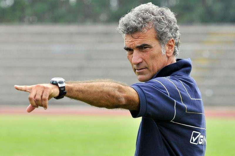 Il Potenza ha "risolto" con Giacomarro...la Turris no...