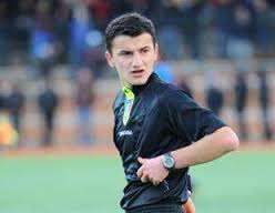 Un arbitraggio da "rivedere"...