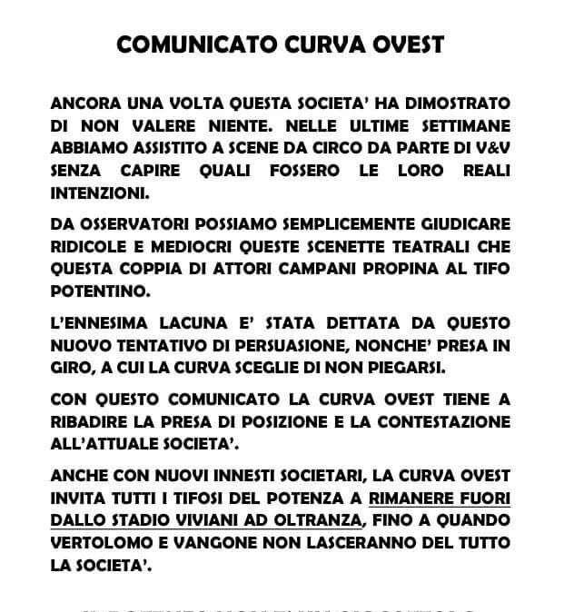 La Curva Ovest ribadisce: "Fuori dallo stadio ad oltranza".