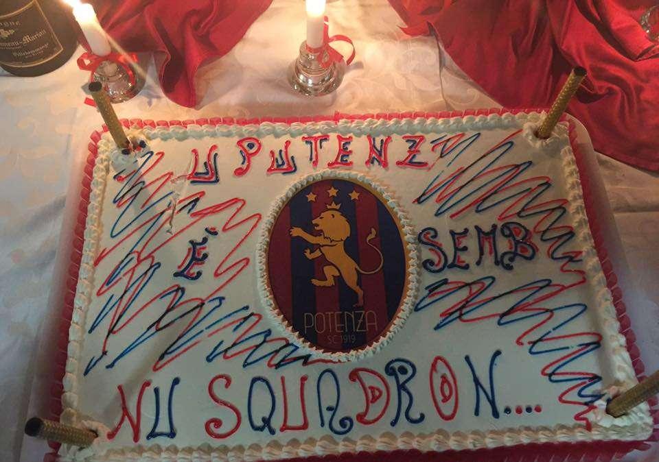 Ieri sera il Potenza si è ritrovato ad Atella per la cena sociale pre natalizia...