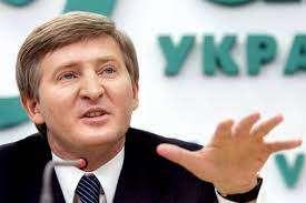 Rinat Akhmetov  l'uomo più ricco d'Ucraina e presidente dello Shakhtar Dontesk promette: «Ricostruirò Mariupol»