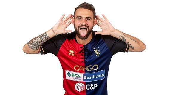 Ferri Marini cosa ti sei perso! ...sull'ormai l'ex attaccante del Potenza è forte il pressing del Trento