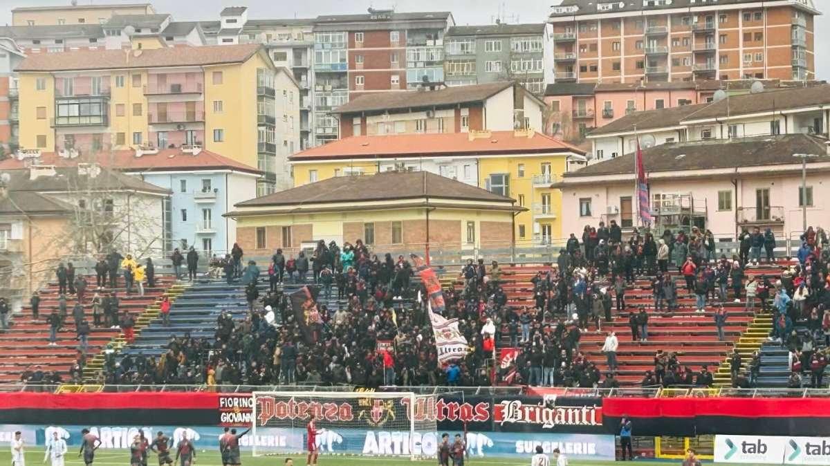 5-2 e sto!