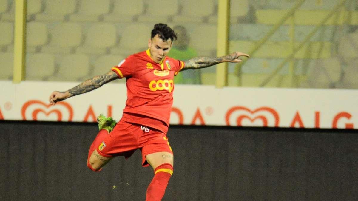 Il mercato del Crotone inizia con il "botto"... il fantasista D'Ursi si veste di rosso-blù