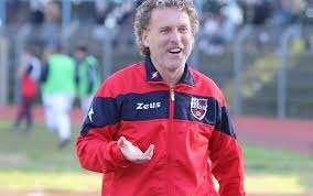 Pochesci:"Complimenti al Picerno..."