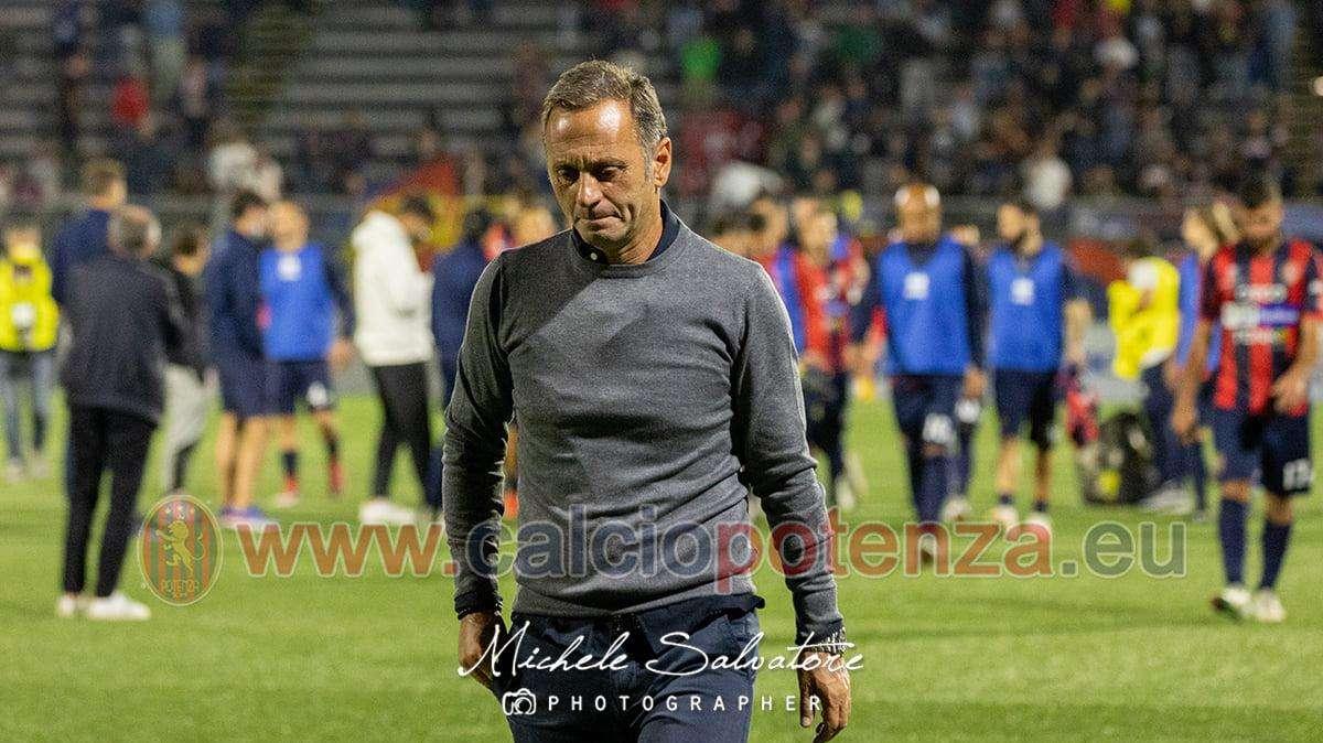 Potenza, la notte non ha portato consiglio e la panchina di Fabio Gallo traballa
