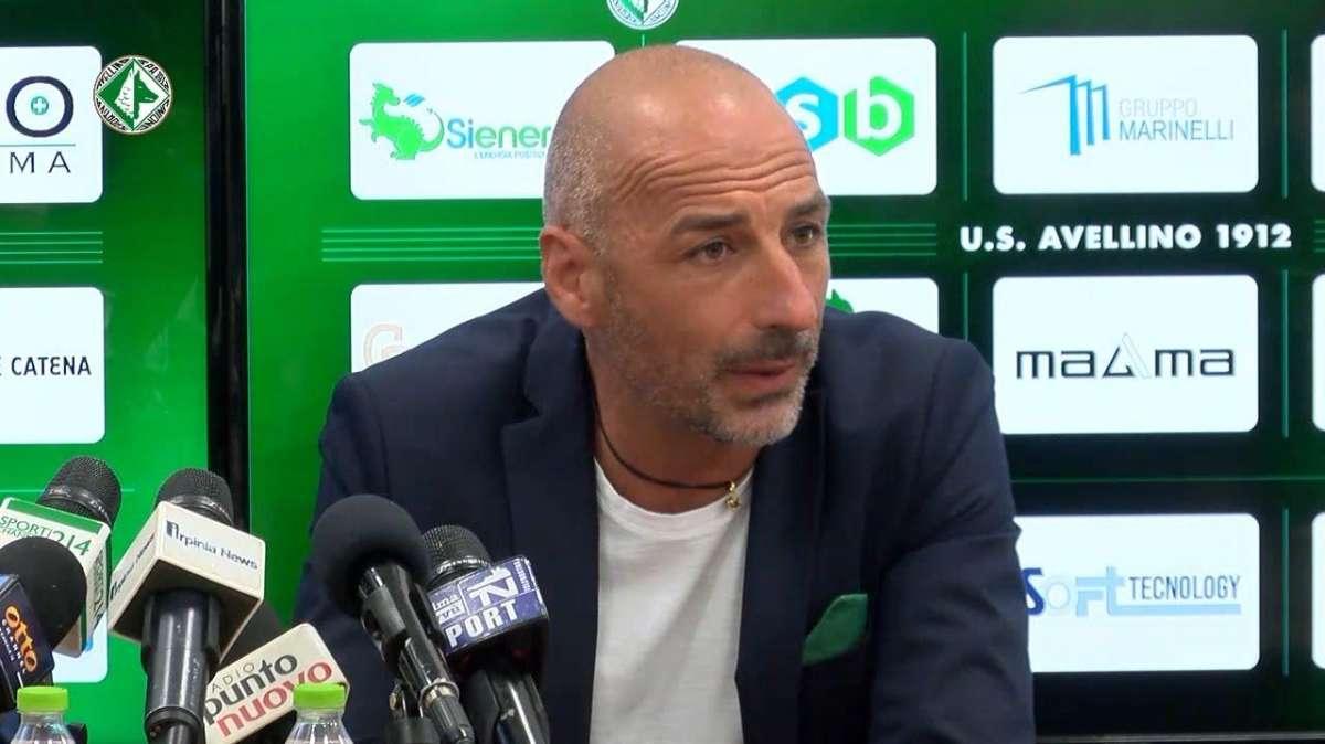 Avellino, traballa la panchina di Taurino