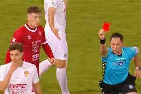 Play Off Serie C, mano pesante del Giudice Sportivo nei confronti del centrocampista del Benevento Pinato