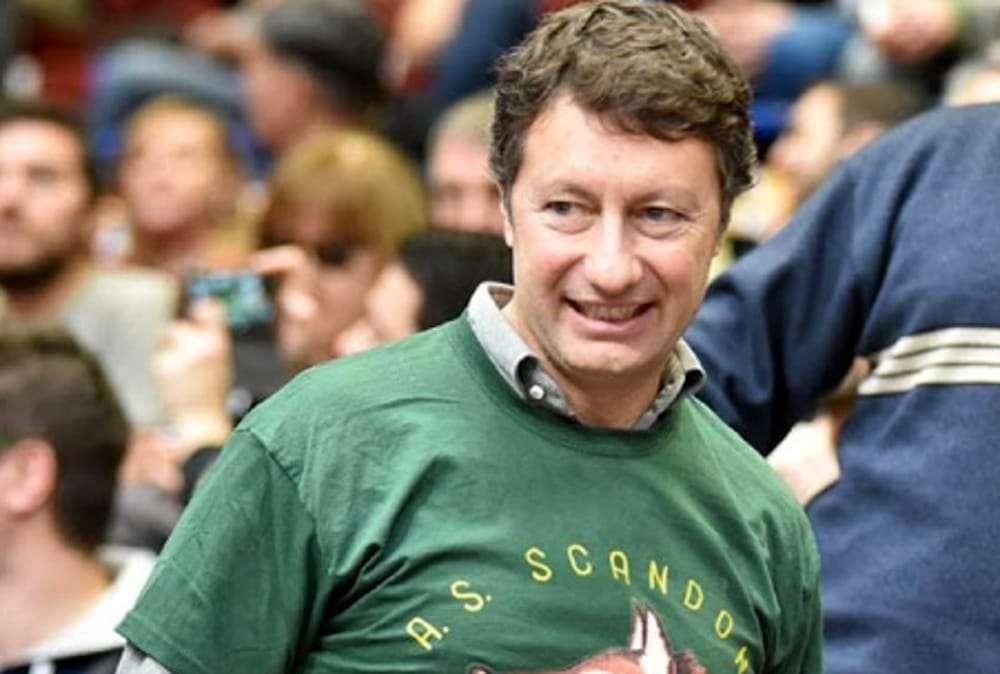 Il presidente dell'Avellino De Cesare darà una "mano" al Matera...
